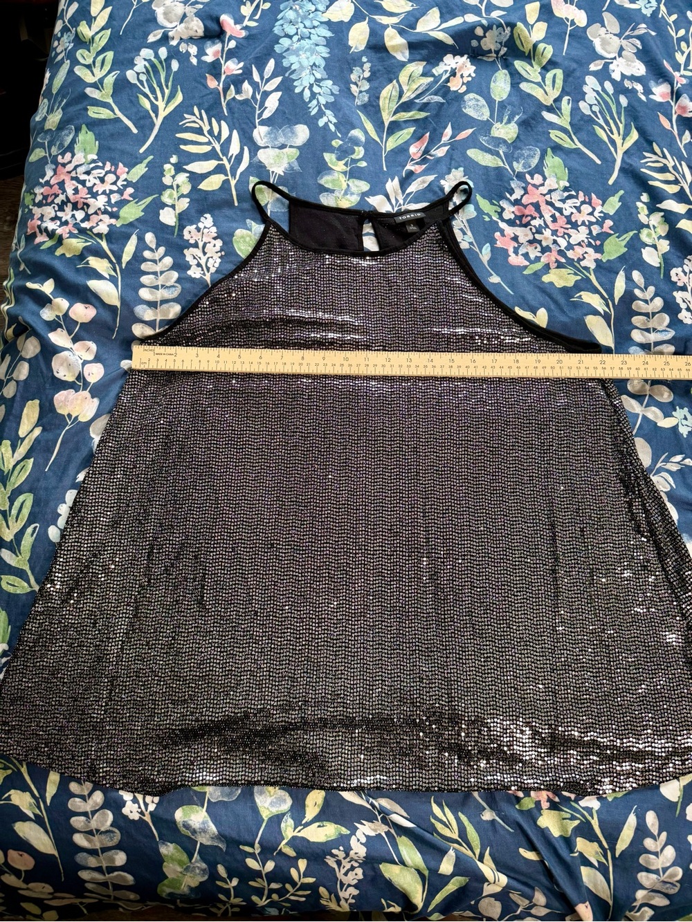 Torrid Black Silver Sequin High Neck Tank Top Plus Size 3X - Picture 6 of 7